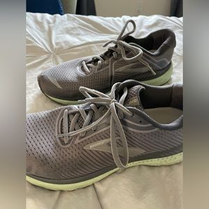 Brooks size 10.5 women’s